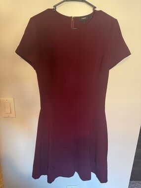 Theory Wine Red Short Sleeve Sheath Dress